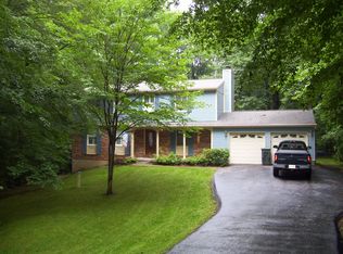 8280 Erika Dr, Manassas, VA 20112