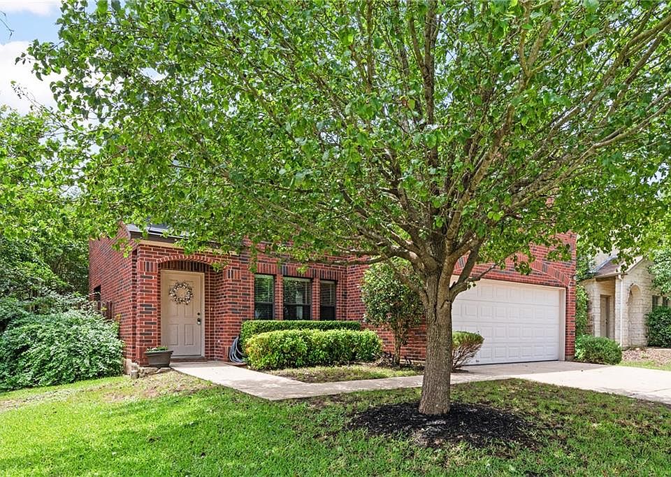 1st image of 2106 Cottontail Dr