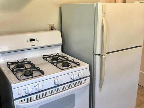 3rd image of 202 Gilbert Ave #208