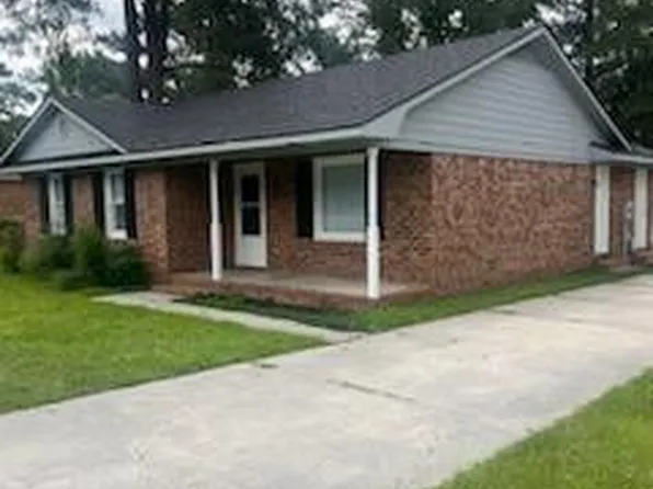 1228 Mooneyhan Rd, Sumter, SC 29153