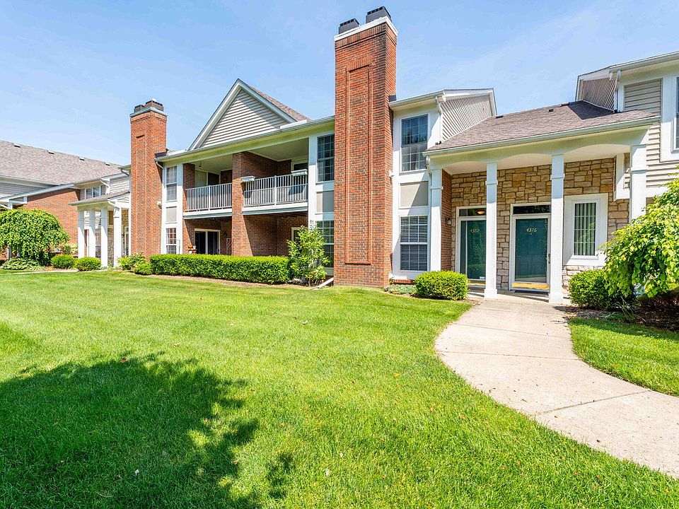 1st image of 4382 Berkshire Dr #84