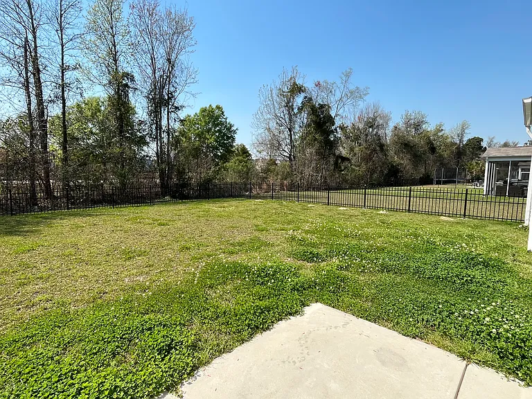 3076 Ellesmere Cir — Photo 16
