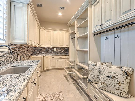 5th image of 13960 N 74th Ln