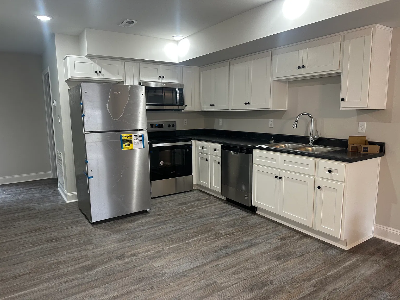 2 bed, 2.5 bath, $1,095 — Photo 4