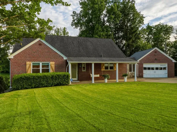 2823 Roseneath Rd, Huntington, WV 25705