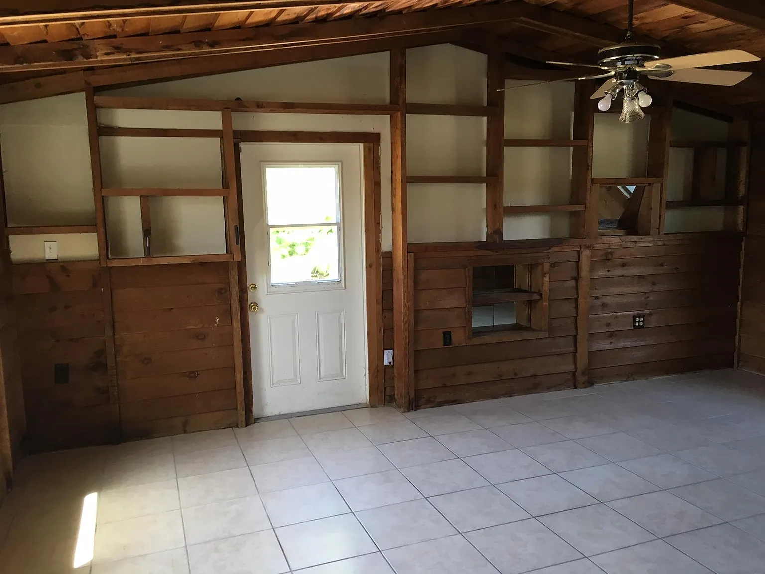 3 bed, 1320 sqft, $1,750 — Photo 4