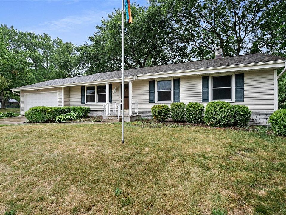 1101 Burr Oak BOULEVARD, Waukesha, WI 53189 Zillow