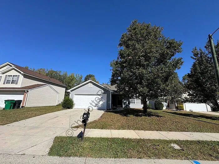 1441 Mandy Place Ct
