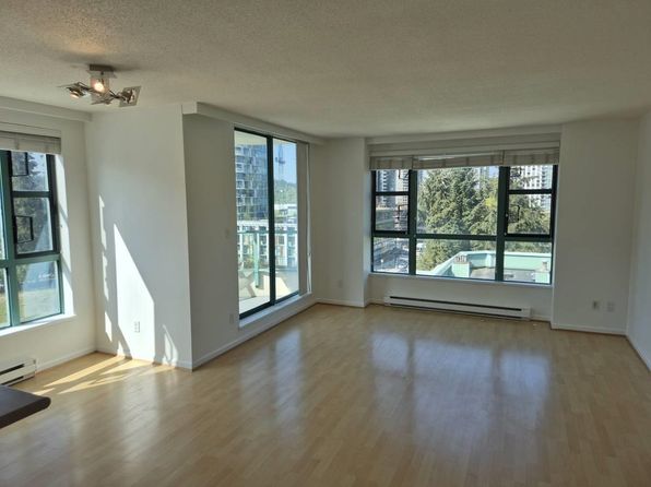 3071 Glen Dr #703, Coquitlam, BC V3B 7R1