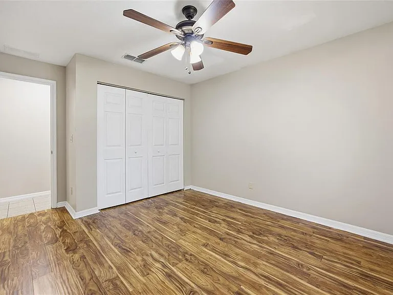 7050 NE State Road 121 — Photo 22