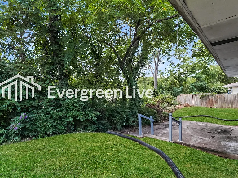 1263 Murat Ct — Photo 14