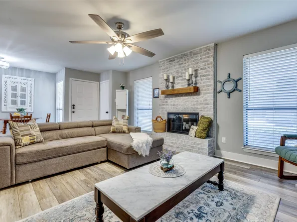 2111 E Belt Line Rd APT 124B, Richardson, TX 75081