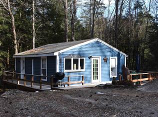 37 Spring St, Hillsboro, NH 03244