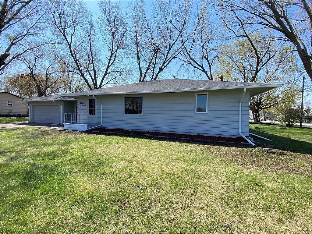 314 3rd St NW, Mitchellville, IA 50169 Zillow