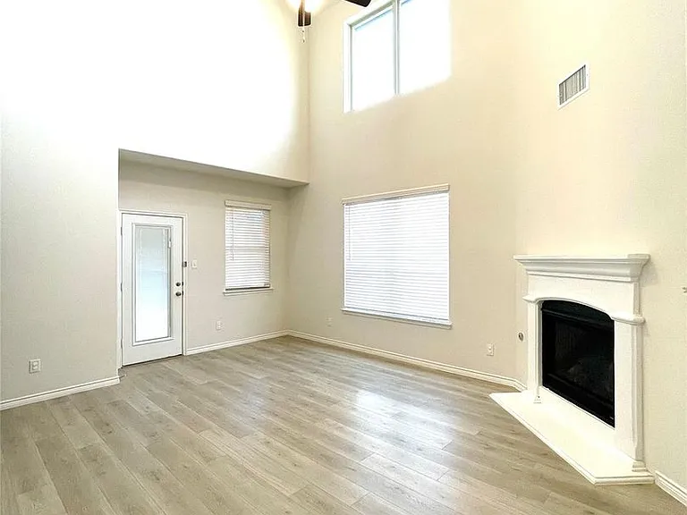 1624 Babb Ln — Photo 8