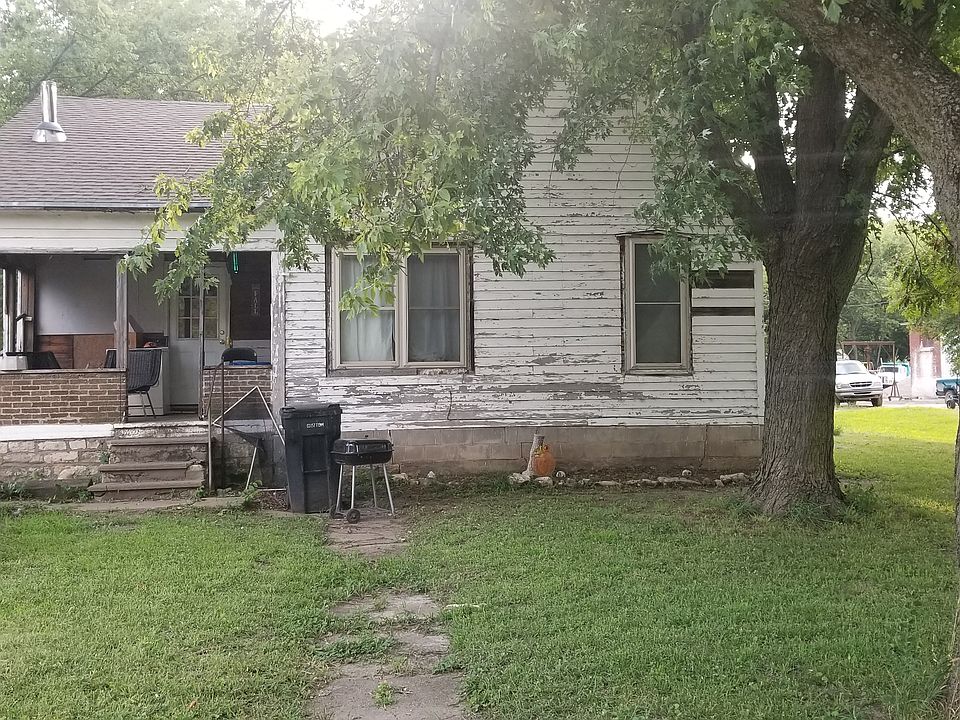 1st image of 125 S Cottonwood St