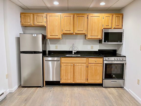 5th image of 89 Park Dr #A