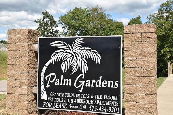 2nd image of 155 Palm Gardens Dr