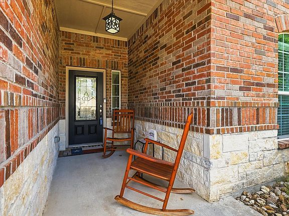 3rd image of 1824 Mesquite Ln