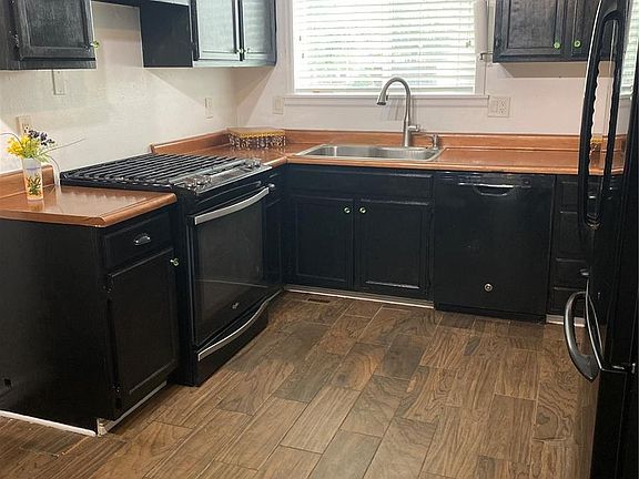 3rd image of 3866 Dyanna Drive