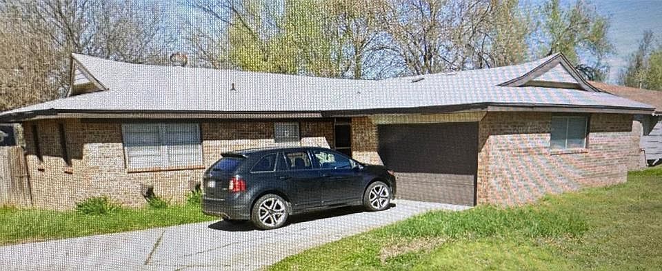 1st image of 1421 Shalimar Dr