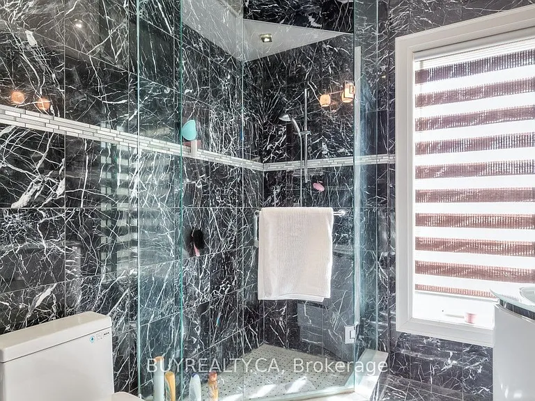 2530 King Rd — Photo 17