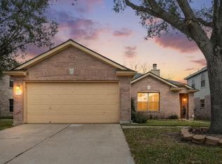7922 Owl Ln, Baytown, TX 77523