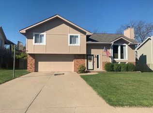 2608 N 112th Ave, Omaha, NE 68164