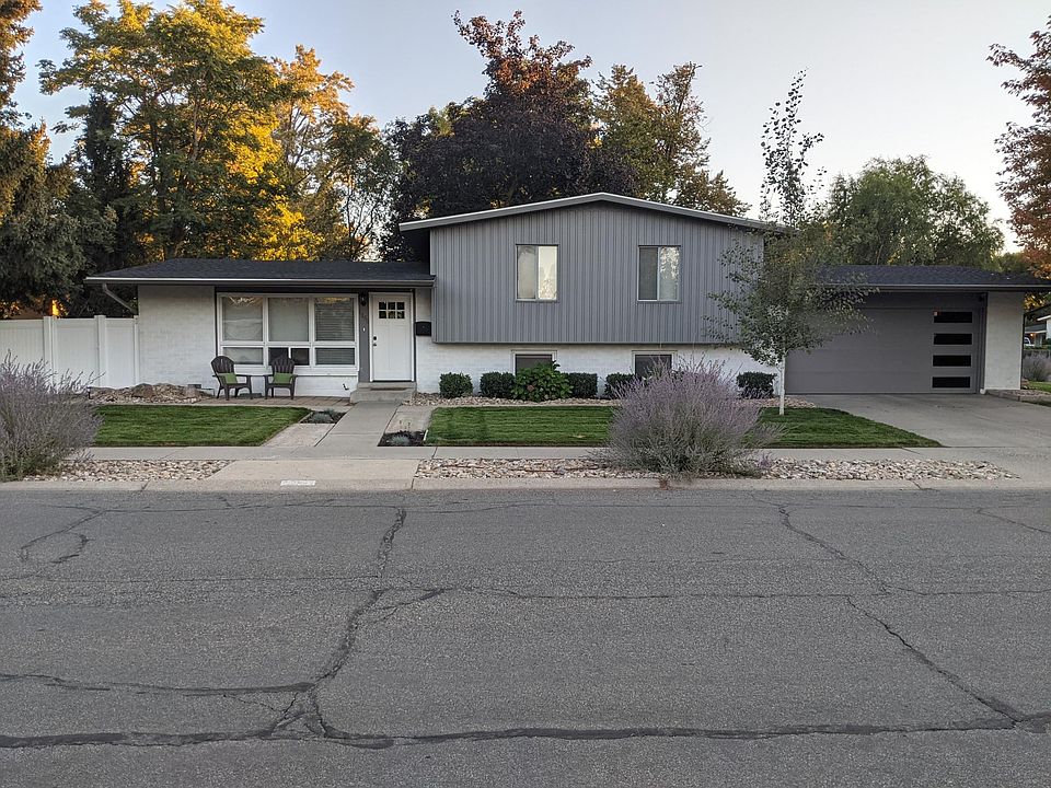 1st image of 1158 E Woodstock Ave