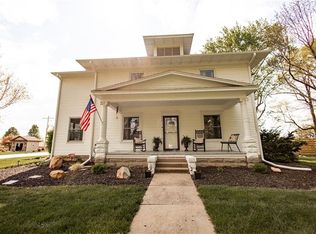 705 Paramount St, Sabetha, KS 66534