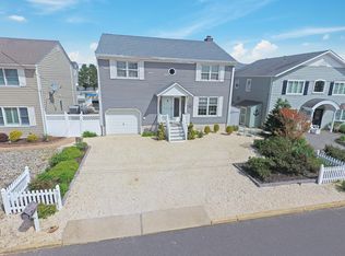 312 Cove Dr, Mantoloking, NJ
