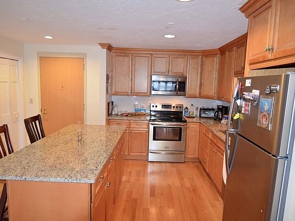4th image of 1001 Marina Dr APT 304