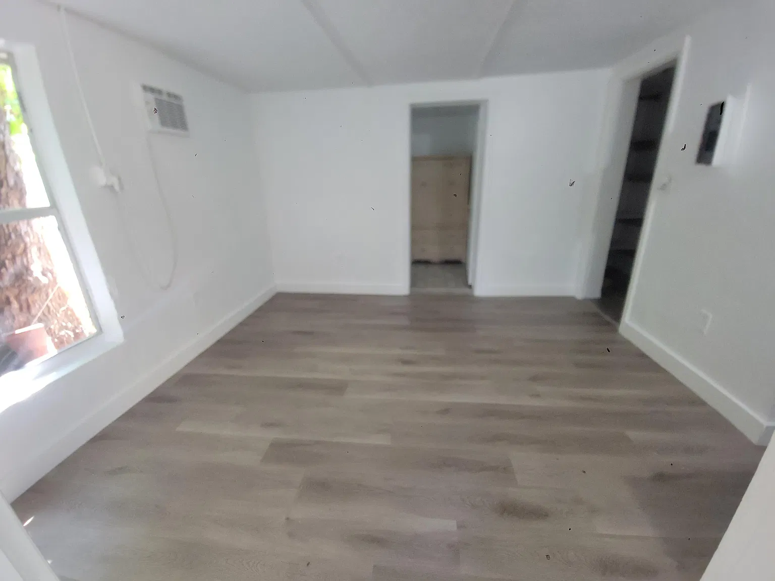 2417 Hayes St — Photo 1