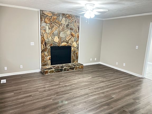 Spacious and well lit living room