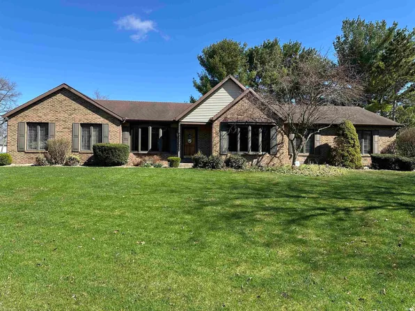 51956 Covered Wagon Trl, Granger, IN 46530