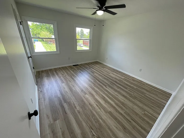 Modern Design Condo Near Shelbyville Country Club! — Photo 14