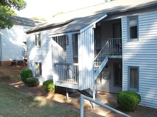1 Bedroom/ 1 Bathroom Condo for ONLY $1150.00 — Photo 2
