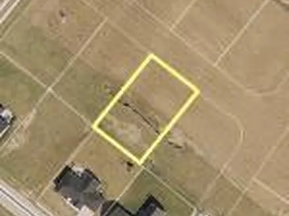 105 Oldenburg Dr #21, New Knoxville, OH 45871