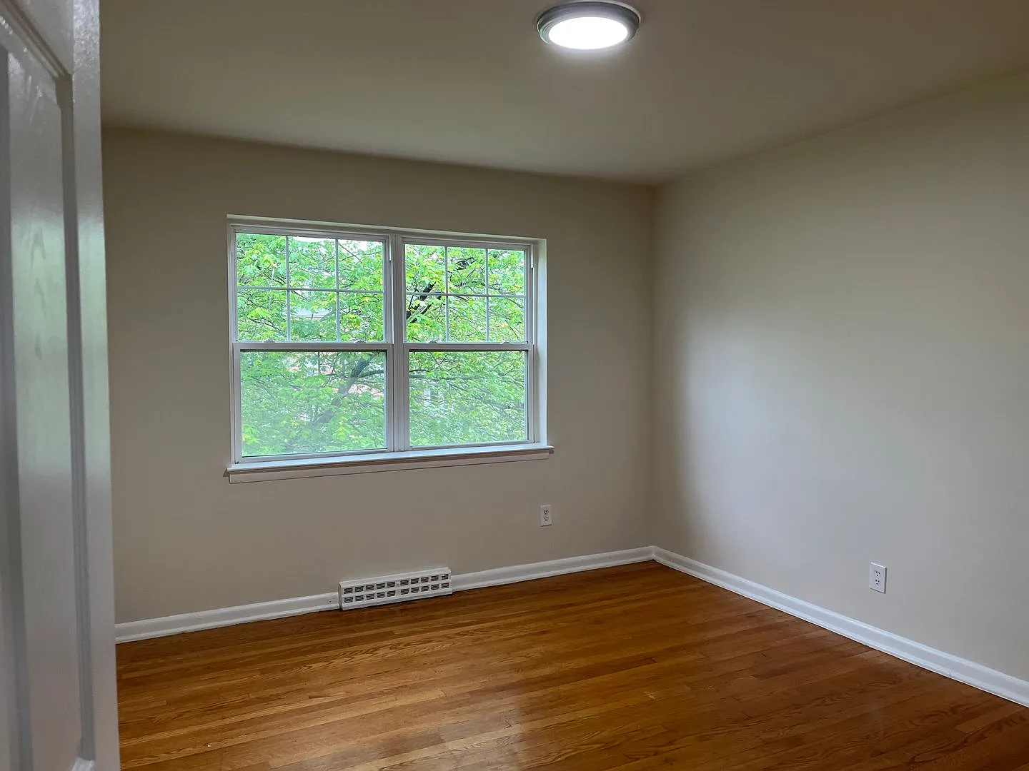 Tiffany Estates Apts — Photo 2