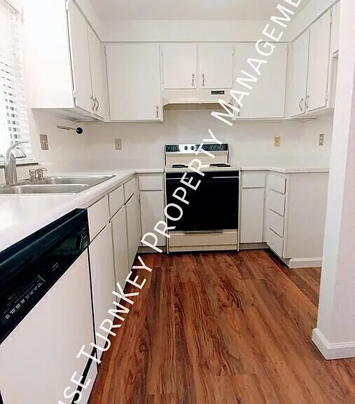 550 E Pennsylvania St — Photo 3