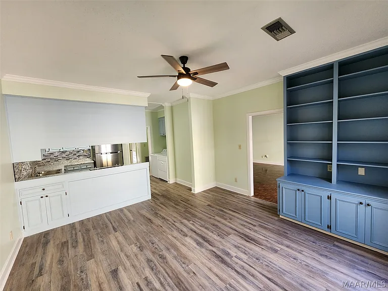 2067 Hazel Hedge Ln — Photo 6