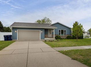 3631 Wildflower Lane, Janesville, WI 53548