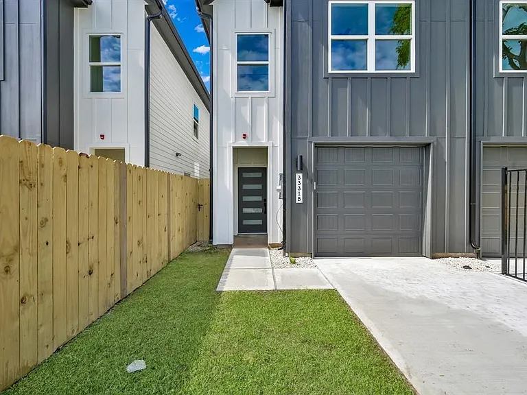 3334 Francis St #A — Photo 2