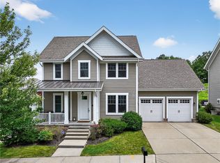 201 Venango Trl, Mars, PA 16046