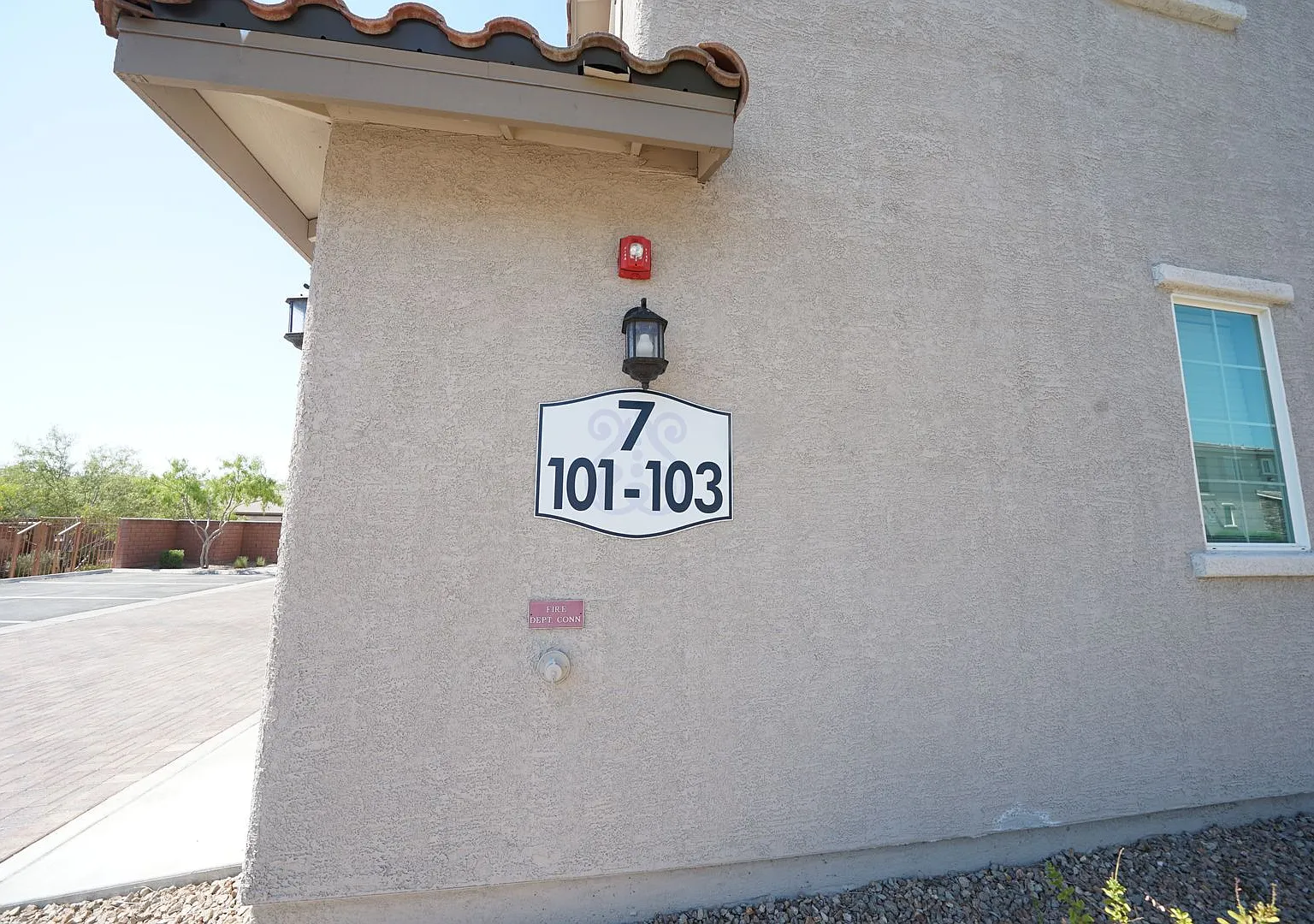 Showings Available Now — Photo 3