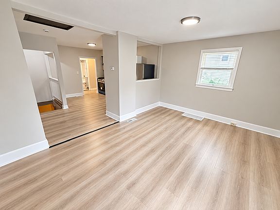 2nd image of 314 Midridge Dr