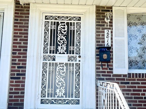 4th image of 2816 Knorr St