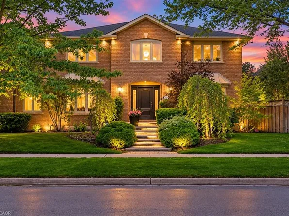 500 Blenheim Cres, Oakville, ON L6J 6P7