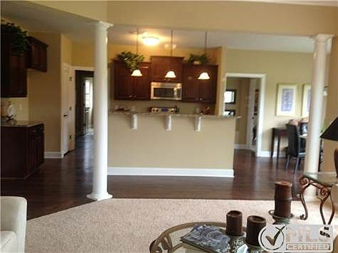 5th image of 3113 Palomar Dr