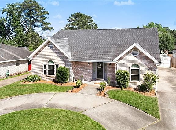 2nd image of 328 Ormond Village Dr